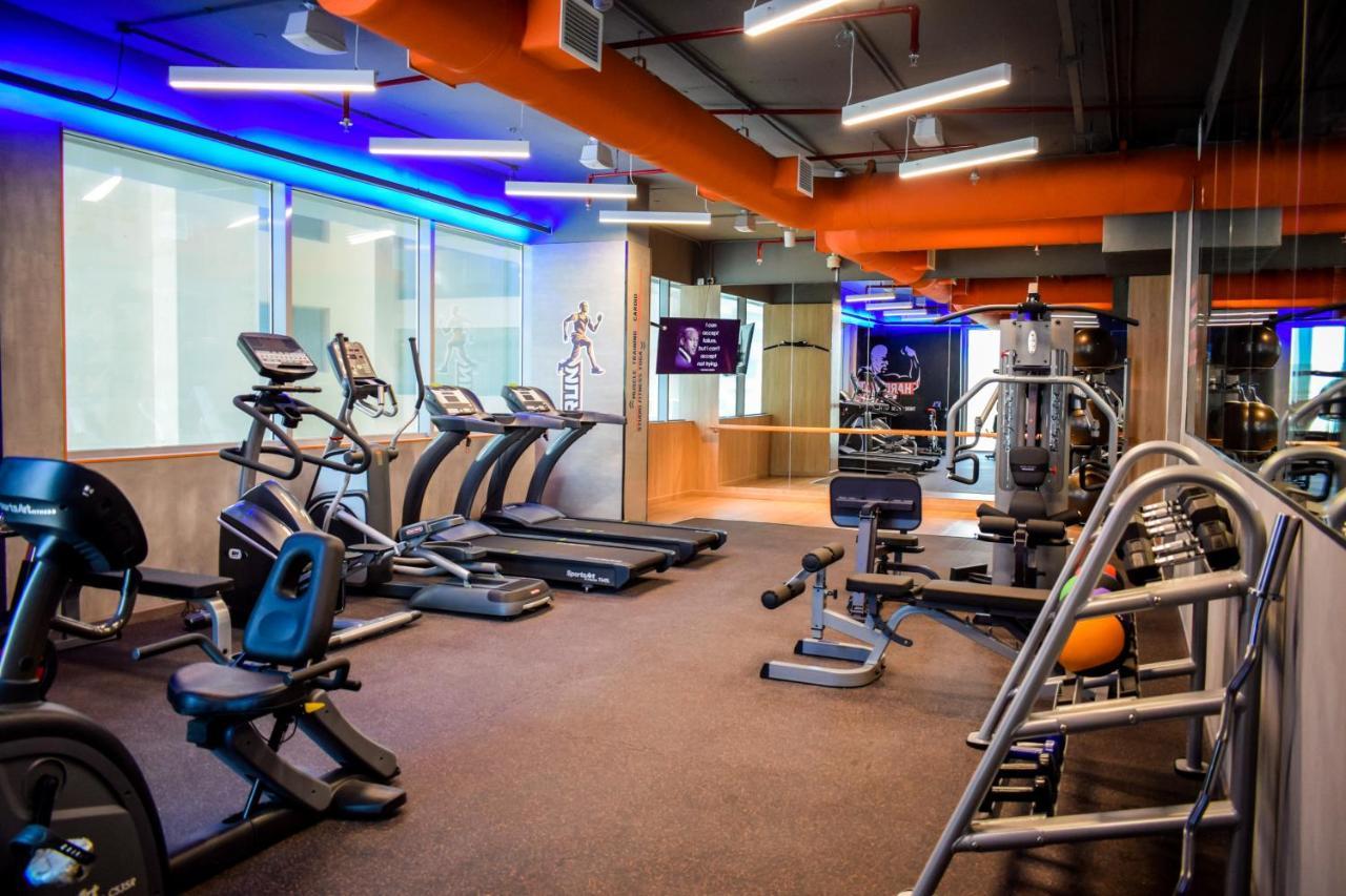 Saraya Corniche Hotel Ντόχα Εξωτερικό φωτογραφία The gym at the hotel