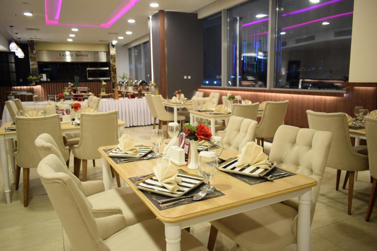 Saraya Corniche Hotel Ντόχα Εξωτερικό φωτογραφία The restaurant