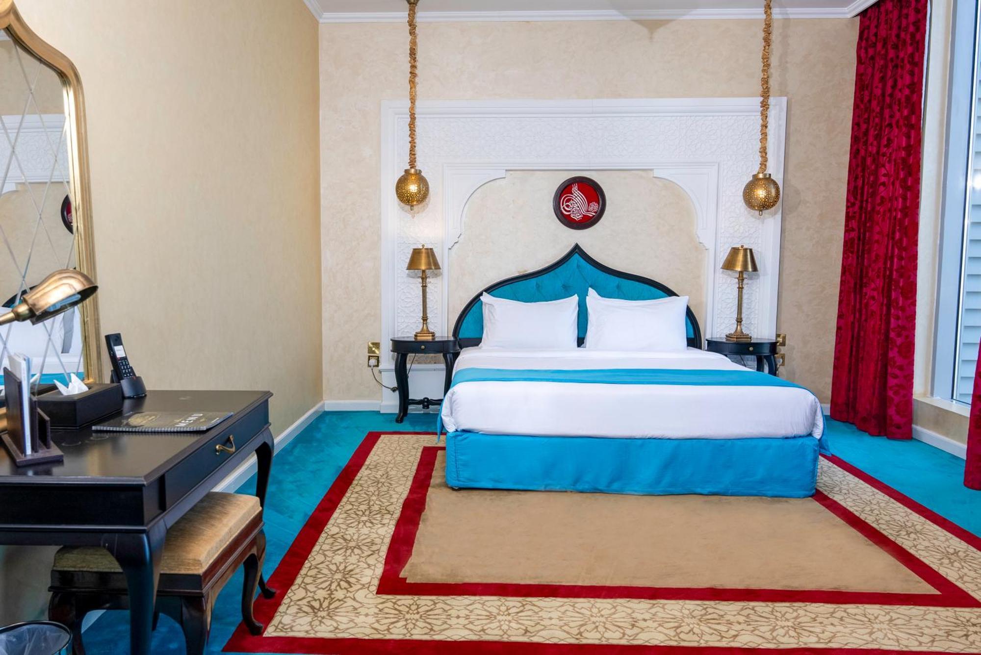 Saraya Corniche Hotel Ντόχα Εξωτερικό φωτογραφία A bedroom at the hotel