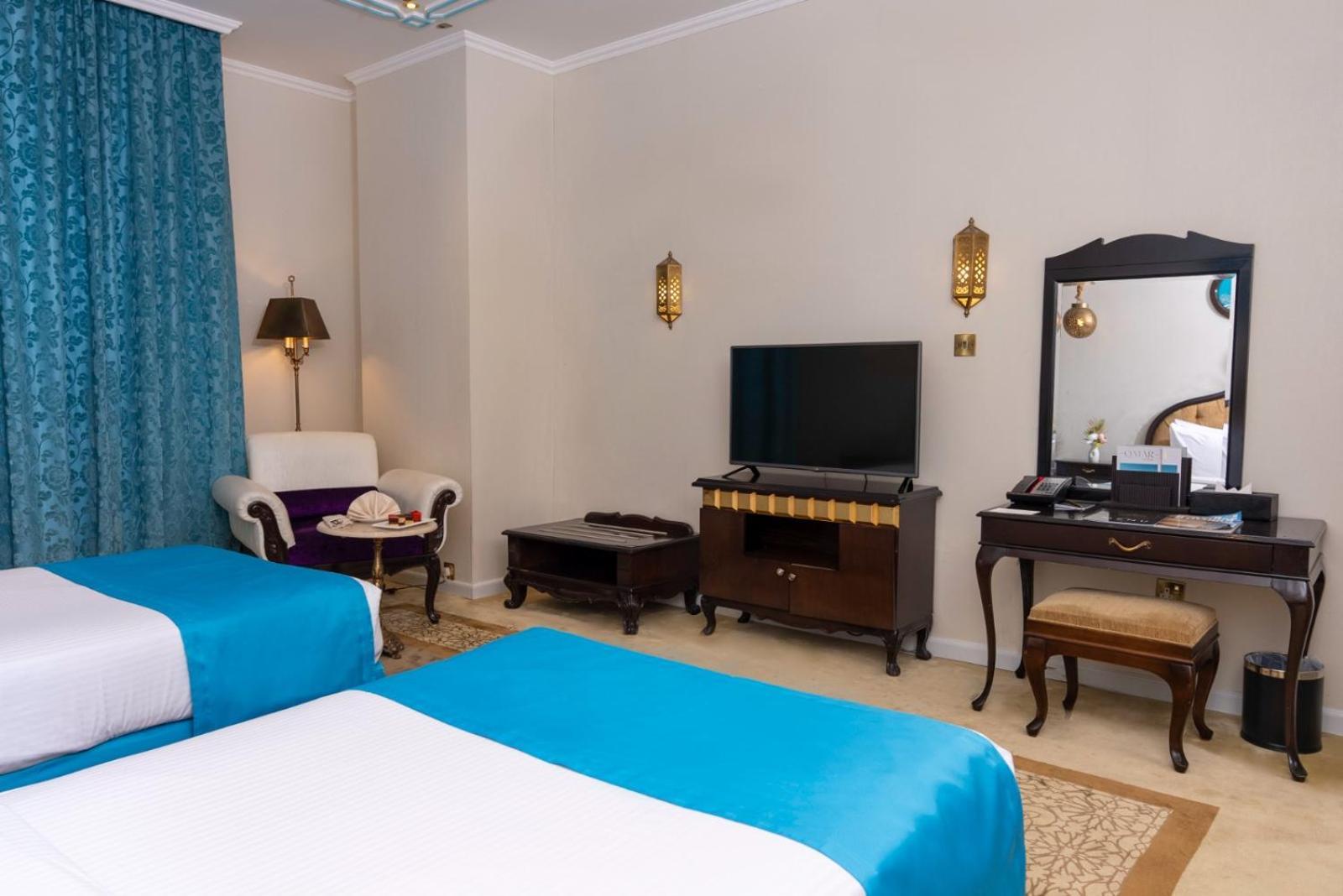 Saraya Corniche Hotel Ντόχα Εξωτερικό φωτογραφία A room at the hotel